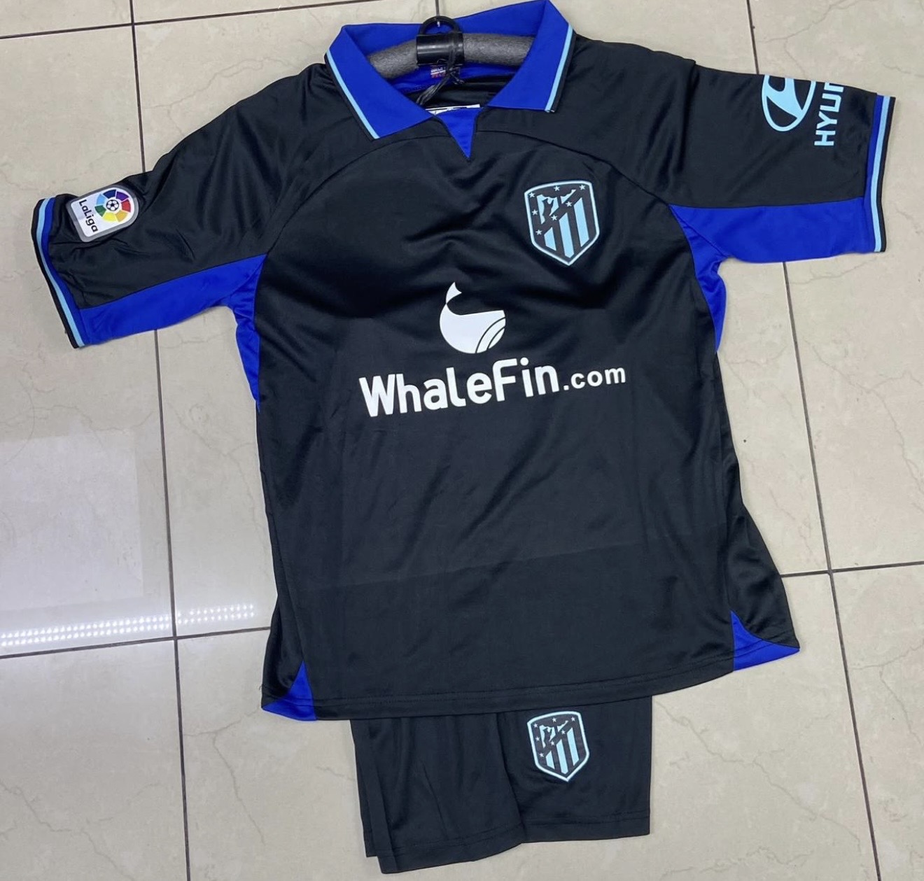 Atlético de Madrid negro