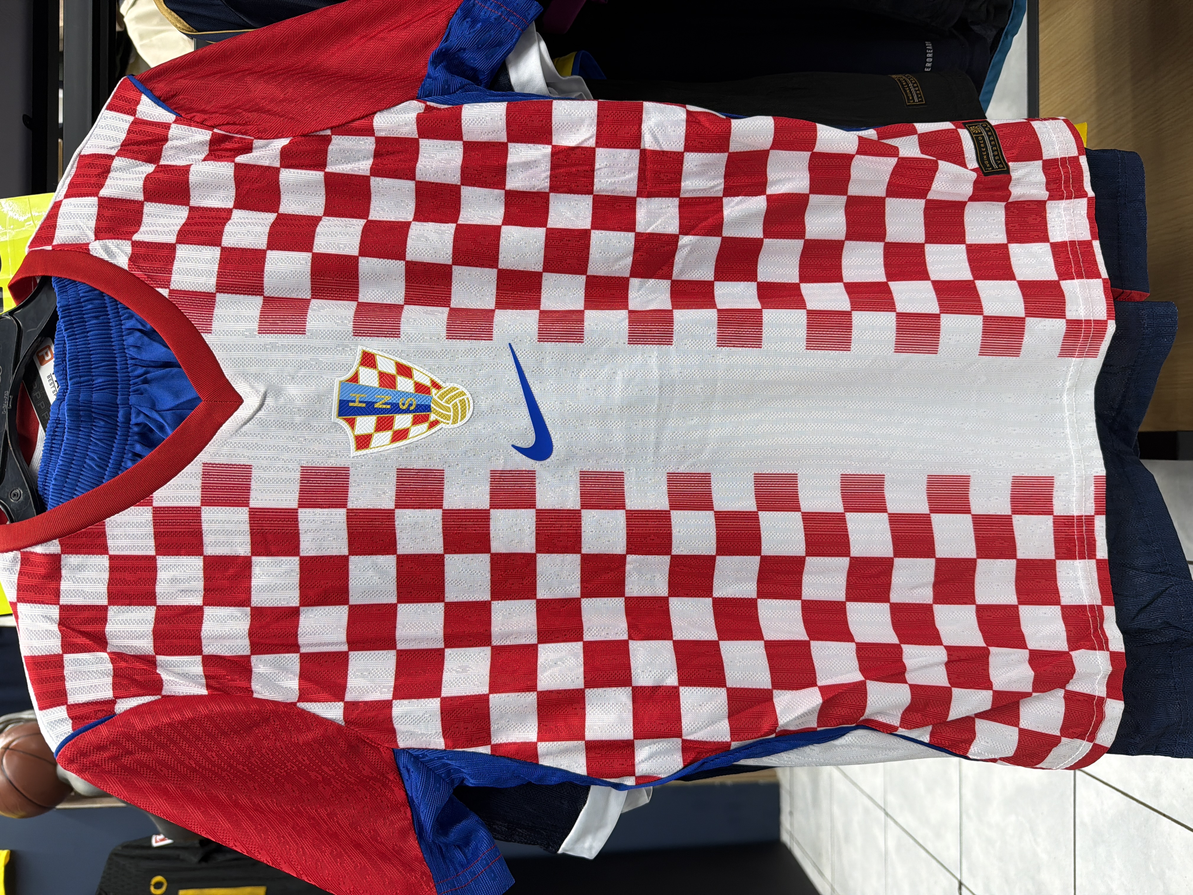 Croacia local blanco